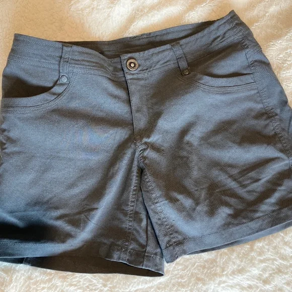 Kuhl women’s TREKR Shorts size 2 - Picture 2 of 3